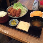 普通の食堂いわま - カキフライと出し巻き定食1100円