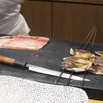 鮨旬美西川 - 脂ののったカマスが焼けてきました。　　　　　2019.11.02