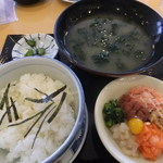 りゅうぐう - ランチ　海鮮バラちらし　５００円　【　２０１２年３月　】