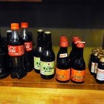 たちのみや喜平 - 飲み物には値段が貼ってあります