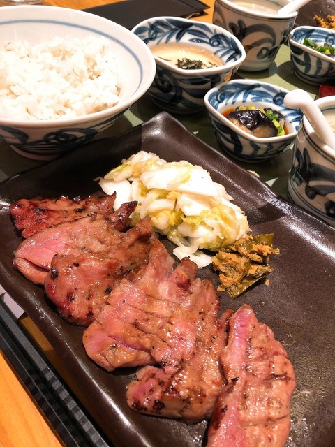 牛たんと和牛焼き青葉 玉川髙島屋s C店 二子玉川 牛タン 食べログ 牛たんと和牛焼き青葉 玉川髙島屋s C店 二子玉川 牛タン 食べログ