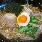 透き通ったスープ見えますか！