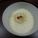 山翠楼 - 焚合せ・湯葉汁　小かぶ