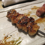 鳥しき - 手羽先の皮