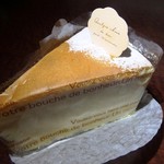 ニコ ケークス - チーズケーキ¥330