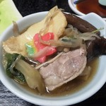 福水 - せんべい汁　見慣れない黒っぽいキノコ