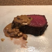 長谷川 稔 - 島根松永牛ランプ・マルサラ酒フォンドボー・ポルチーニソース