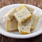 大衆酒場神田屋 - くさやチーズ