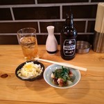 Taishuu Sakaba Bi-Toru - 白菜のお浸しにタコネギぬた。ちょっと小料理屋然としているのも、こういったお店の特徴ですねー