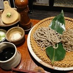 手挽きそば 一心 - 食べくらべの最初の二種