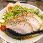 ソラノイロ トンコツ&キノコ - 特製スパイストンコツソバ大盛り1,230円