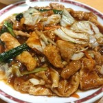 麺菜家 北斗 - 鶏肉と油揚げの中華味噌炒め