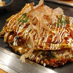 Okonomiyakiha Kokoyanen - 広島焼きに自分でマヨと青海苔をかけました。