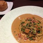 フルール ド セル - 甲殻類のパスタと米粉パン