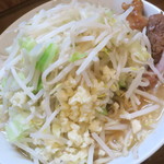 ラーメン二郎 - 小ラーメン＋野菜ちょい増しニンニク