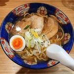 麺ファクトリー ジョーズ セカンド - 手揉み醤油らーめん