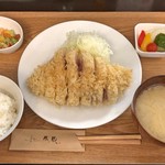 とんかつ成蔵 - TOKYO X リブロースかつ定食