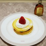 cafe VAVA - 『Cheek Strawberry〈VAVAパンケーキ〉』