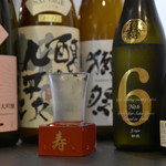 KAGURA ZAKE - 各地域の地酒も常時10種類以上！