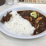 マイカリー食堂 - 牛すじとキノコのカシミールカリー750円