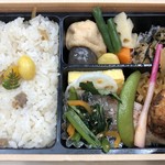 菱膳 - 料理写真:秋の鶏めし幕の内弁当 1200円
※宅配
2019年11月12日昼