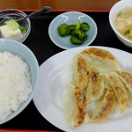 青山 - “焼き餃子定食”