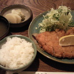Tsukushino - とんかつ定食です。