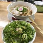 ぶたのほし - ネギめし越しのとんこつラーメン！