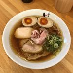 麺屋 しん蔵 - 田舎の醤油 800円 手揉み平ちぢれ麺チェンジ 50円 味玉 100円