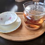 木のぬくもり 丘の上カフェ - 