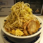 ラーメン 大 - らーめん並 野菜増しにんにく 720円