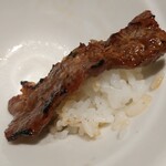 焼肉竹林 - 夢中で食べて最後の一口のオンtheライス