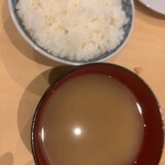 Izuno Ryoushi Baru Otameshiya - 定食のライスとお味噌汁