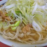 ラーメン二郎 - いつもより若干乳化度が低いかも