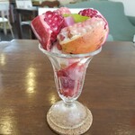 PARDEN - ザクロのパフェ