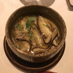 鮓 きずな - 岡山椎茸、長野平茸の茶碗蒸し