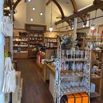 カーブドッチ - カーブドッチワイナリー店内