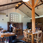 カーブドッチ - レストラン内の雰囲気