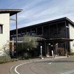 カーブドッチ - スパもあります