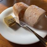 カーブドッチ - パンはお替わりできます