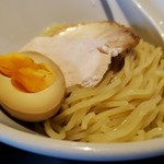 麺のアップです。