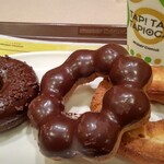 Mister Donut - ダブルチョコレート(130円)、ポン・デ・ダブルショコラ（¥130）、オールドファッション(110円)、タピオカ ホットミルクティ(¥460)