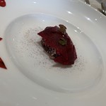 クイントカント - 馬肉のブレザオラとビーツ