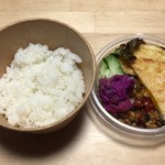 グリーン・グルメ - タイ風バジル炒めご飯　ガパオガイ