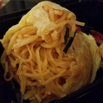 Thip Samai Restaurant - Padthai with shrimp oil、fresh deep-sea prawns、and wrapped with egg