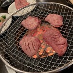 焼肉つるや橿原 - 