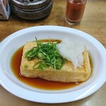 伊勢屋酒店 - 揚げ出し豆腐。