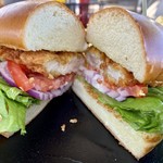 Lagoon Grill - クリスピーチキンサンド