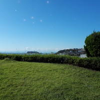 御曹司きよやす邸 鎌倉プリンスホテル店 - テーブル席からの風景