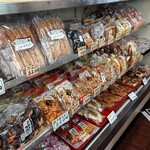 城崎屋 - あられも置いてあります